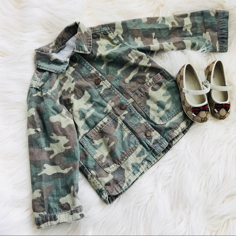HAPPY SMILE CREW CAMO JACKET SZ 3/4T